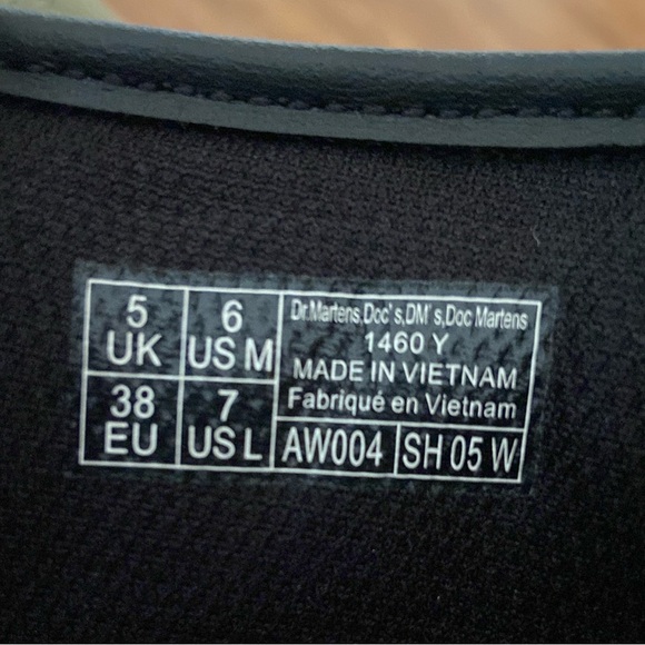NWOB Dr. Martens 1460 Y Floral Mash Up Boot Youth Size 7 - Picture 3 of 16